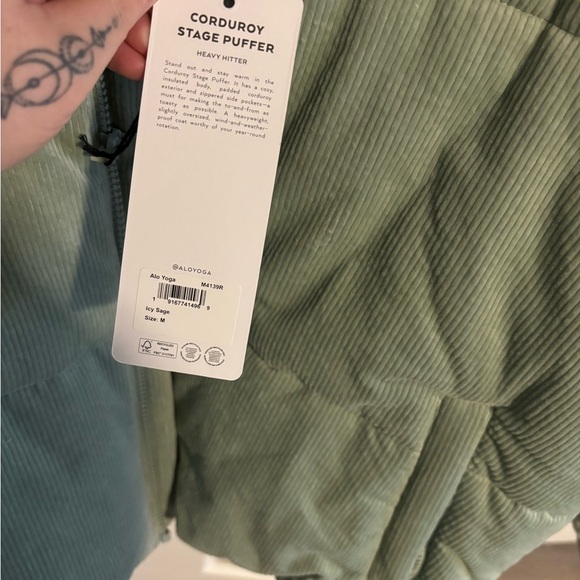ALO Yoga Corduroy Stage Puffer - Picture 6 of 8